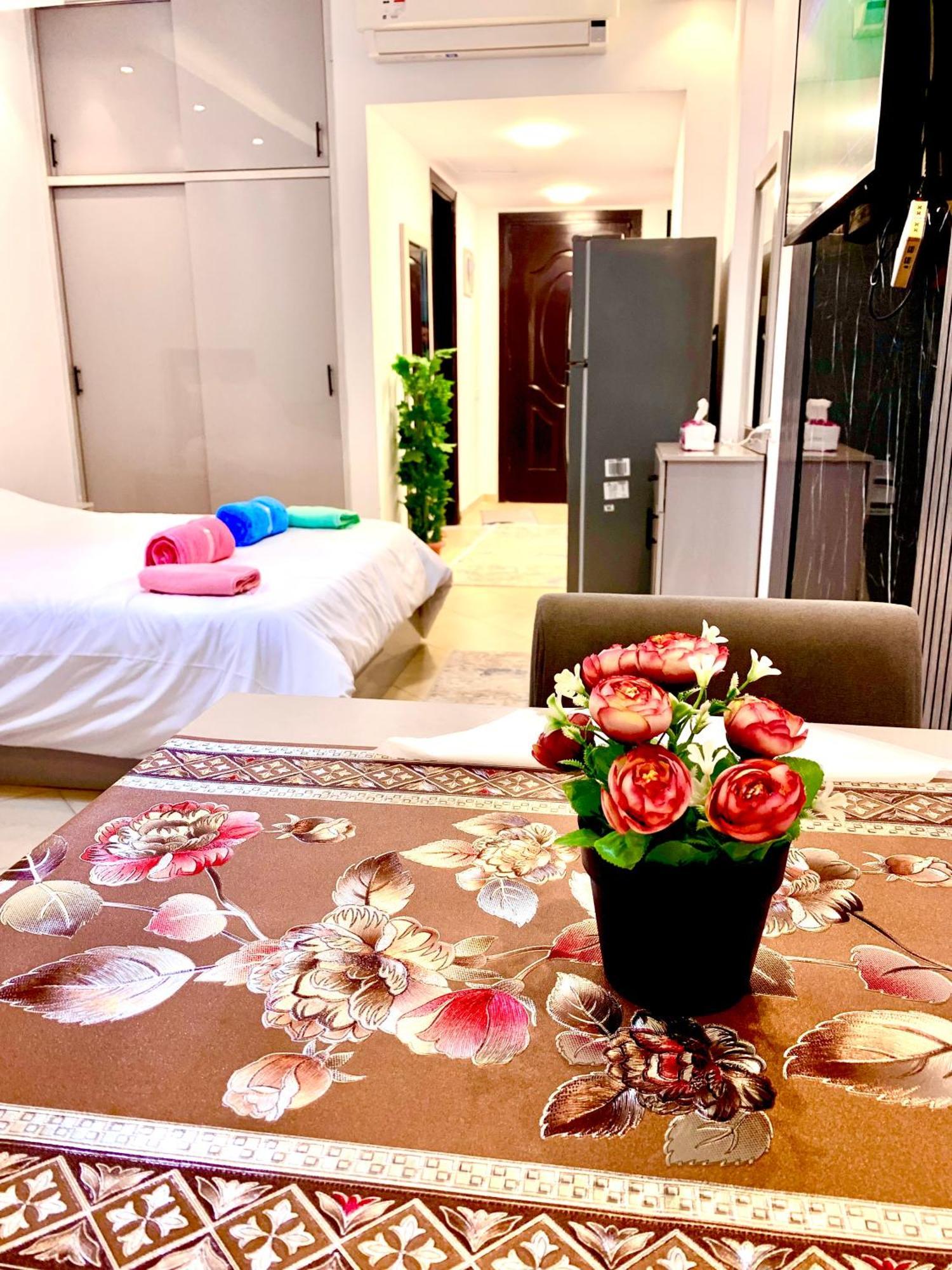 Sunny Studio With 3 Swimming Pools Florenza 후르가다 외부 사진